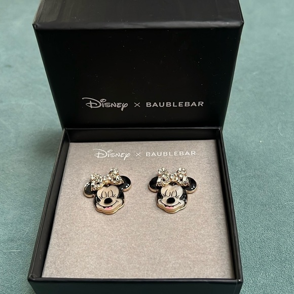Disney x BAUBLEBAR Minnie Mouse Rhinestone Bow Earrings New - Picture 1 of 6